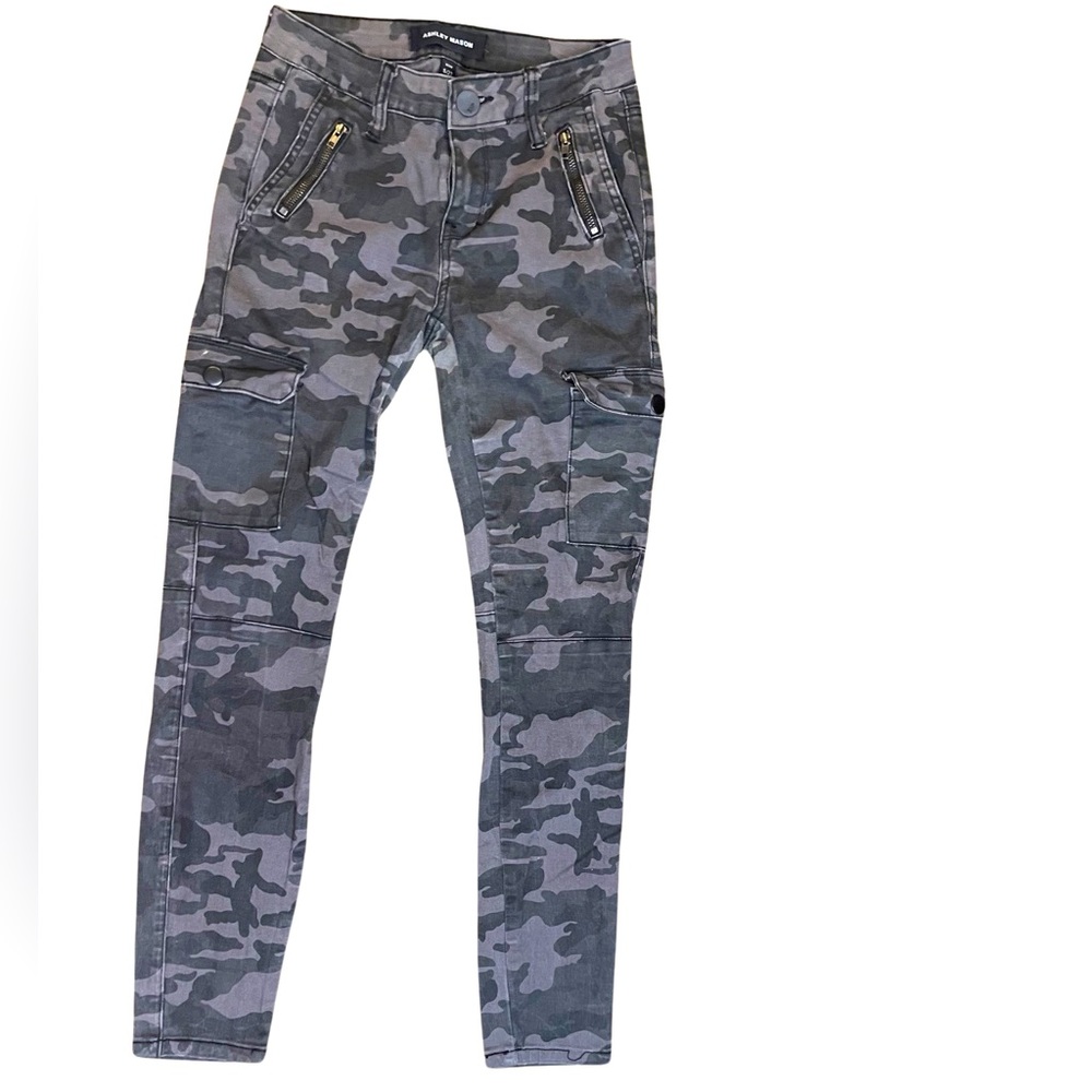 Ashley Mason Junior Cargo Skinny Camo Pants - Size 5 (27)